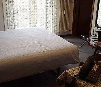 卢加诺贝锁酒店 酒店 2*